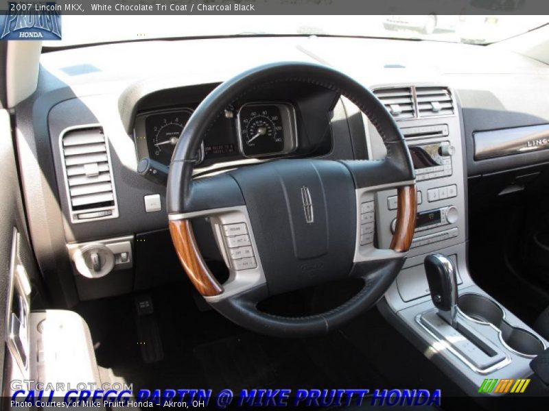 White Chocolate Tri Coat / Charcoal Black 2007 Lincoln MKX