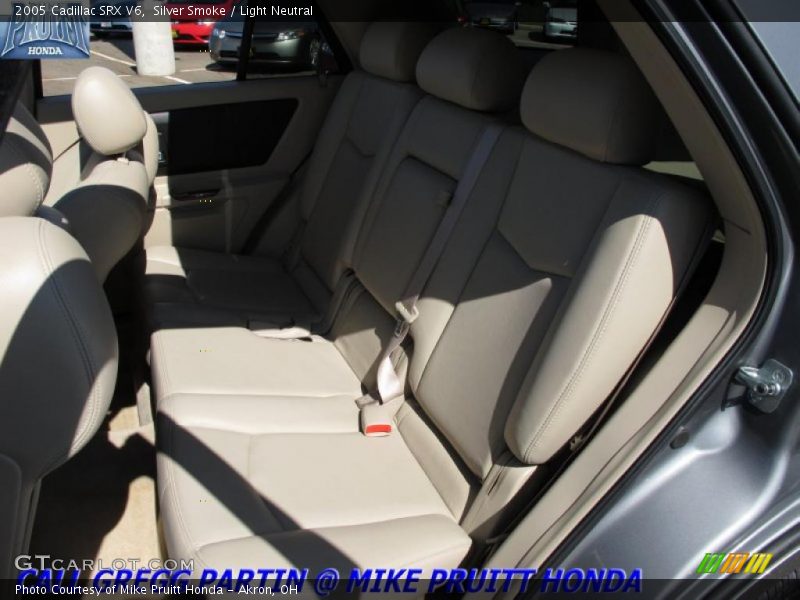 Silver Smoke / Light Neutral 2005 Cadillac SRX V6