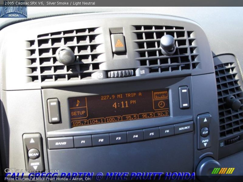 Silver Smoke / Light Neutral 2005 Cadillac SRX V6