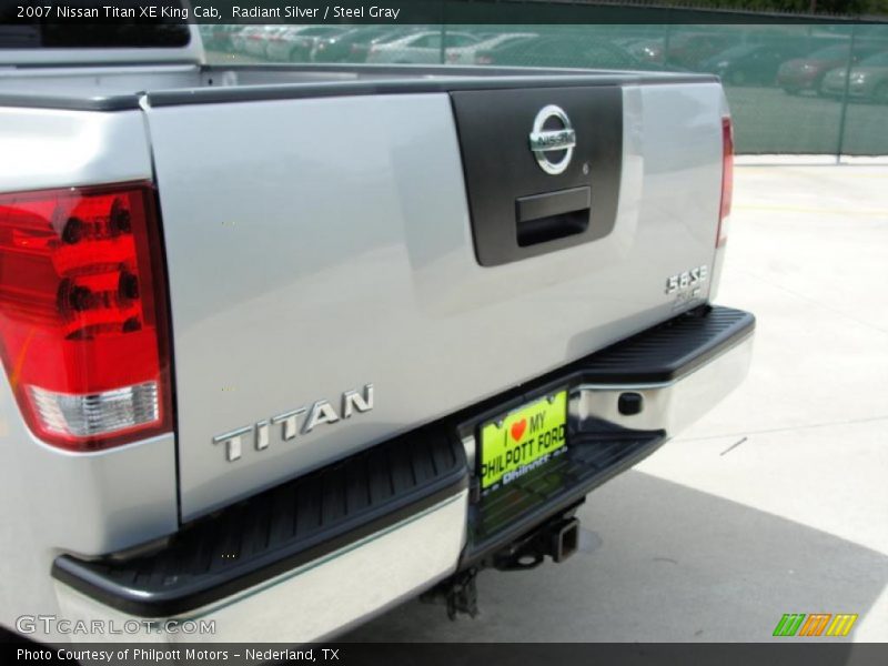 Radiant Silver / Steel Gray 2007 Nissan Titan XE King Cab