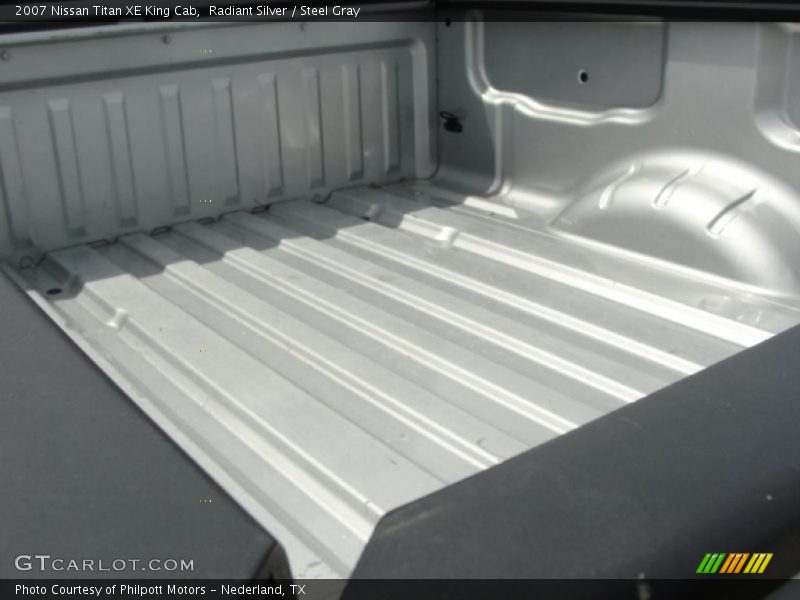 Radiant Silver / Steel Gray 2007 Nissan Titan XE King Cab