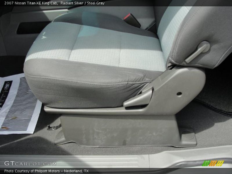 Radiant Silver / Steel Gray 2007 Nissan Titan XE King Cab