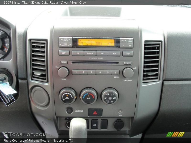 Radiant Silver / Steel Gray 2007 Nissan Titan XE King Cab