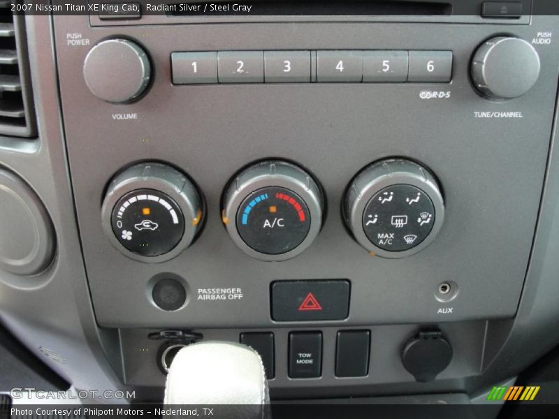 Radiant Silver / Steel Gray 2007 Nissan Titan XE King Cab