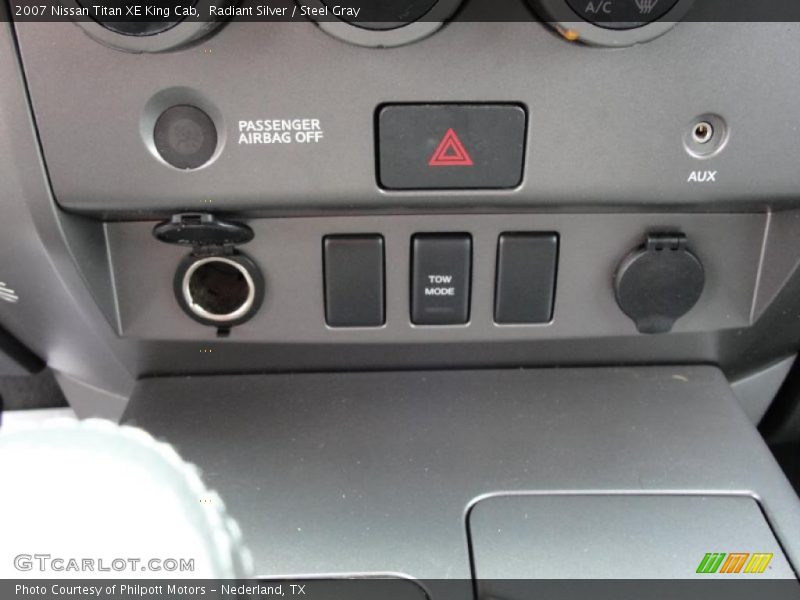 Radiant Silver / Steel Gray 2007 Nissan Titan XE King Cab