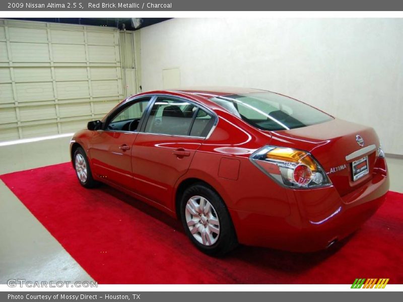 Red Brick Metallic / Charcoal 2009 Nissan Altima 2.5 S