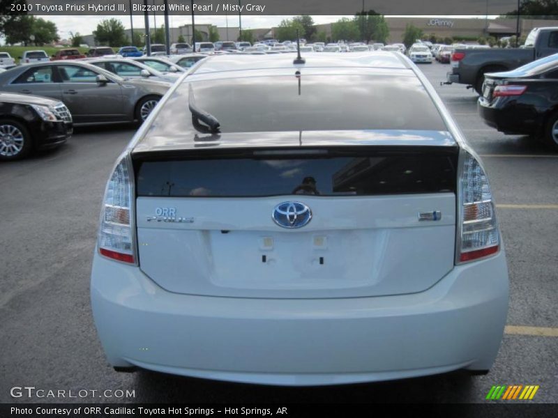 Blizzard White Pearl / Misty Gray 2010 Toyota Prius Hybrid III