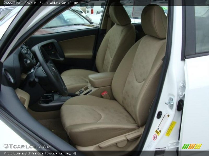Super White / Sand Beige 2009 Toyota RAV4 I4