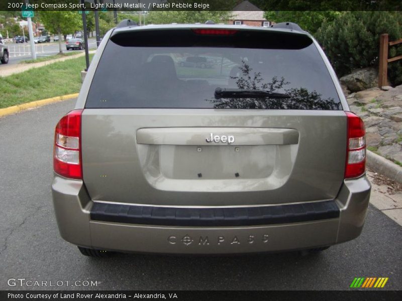 Light Khaki Metallic / Pastel Pebble Beige 2007 Jeep Compass Sport