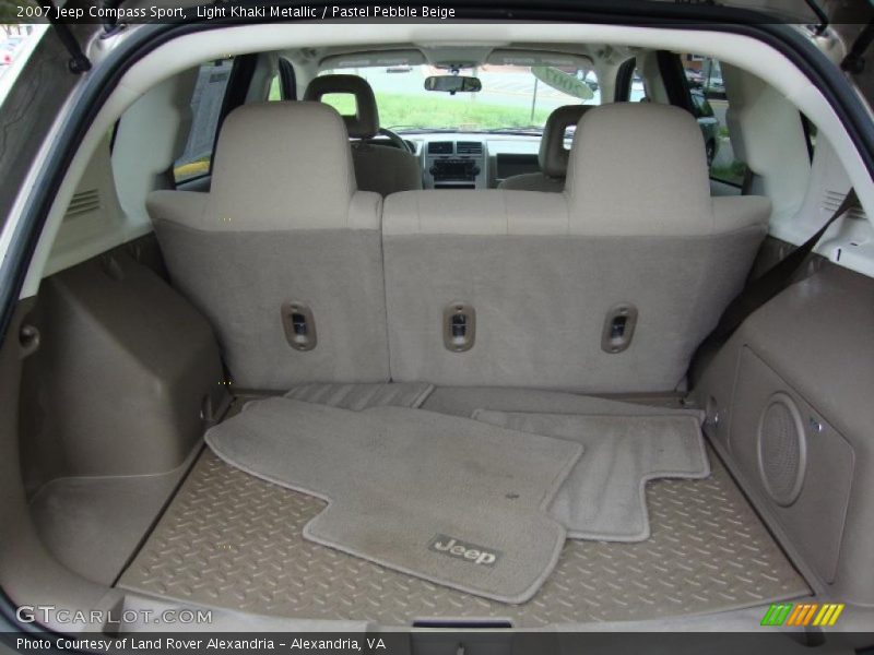 Light Khaki Metallic / Pastel Pebble Beige 2007 Jeep Compass Sport