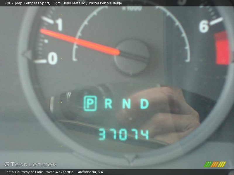Light Khaki Metallic / Pastel Pebble Beige 2007 Jeep Compass Sport