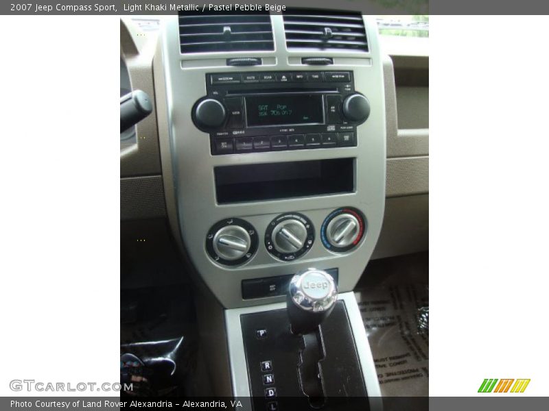 Light Khaki Metallic / Pastel Pebble Beige 2007 Jeep Compass Sport