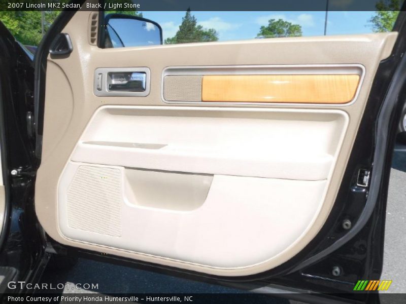 Black / Light Stone 2007 Lincoln MKZ Sedan
