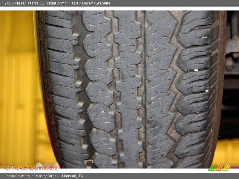 Night Armor Pearl / Desert/Graphite 2006 Nissan Xterra SE