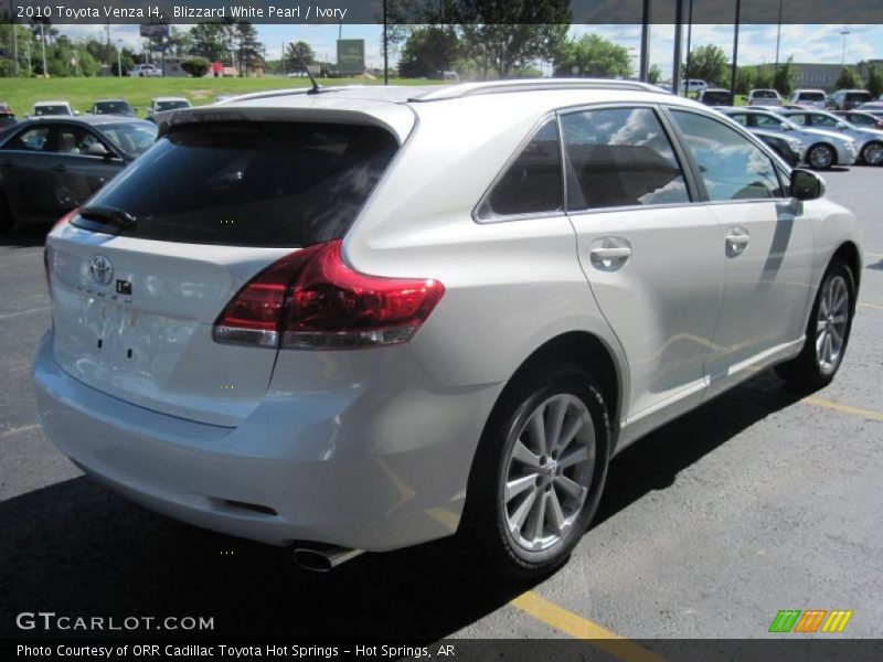 Blizzard White Pearl / Ivory 2010 Toyota Venza I4