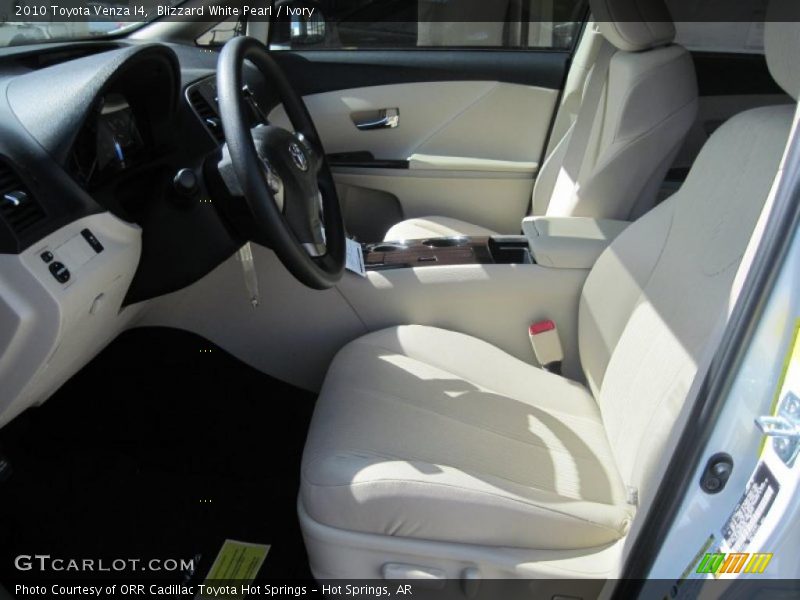 Blizzard White Pearl / Ivory 2010 Toyota Venza I4