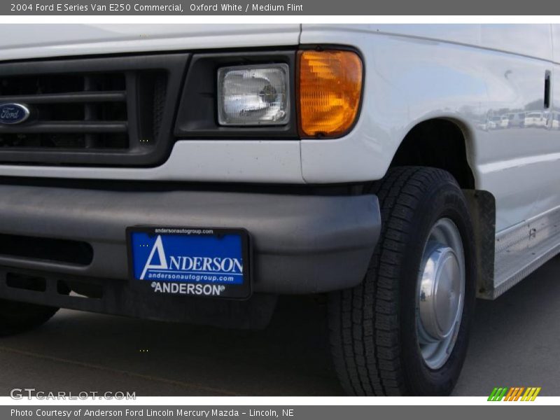 Oxford White / Medium Flint 2004 Ford E Series Van E250 Commercial