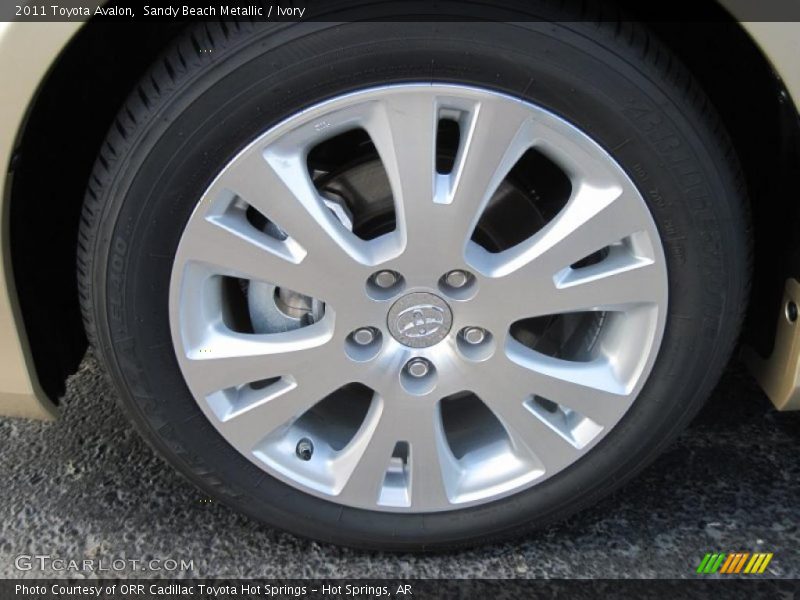 Sandy Beach Metallic / Ivory 2011 Toyota Avalon