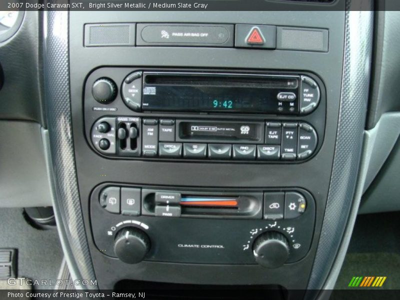 Bright Silver Metallic / Medium Slate Gray 2007 Dodge Caravan SXT