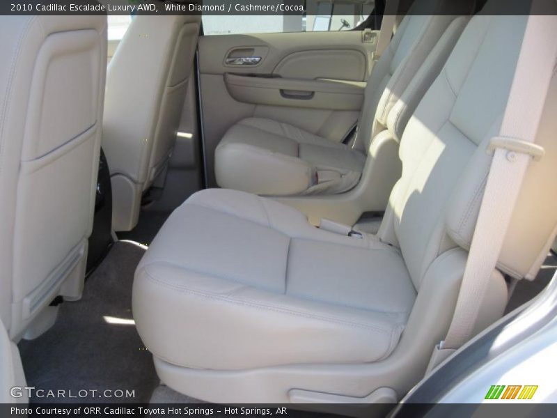 White Diamond / Cashmere/Cocoa 2010 Cadillac Escalade Luxury AWD