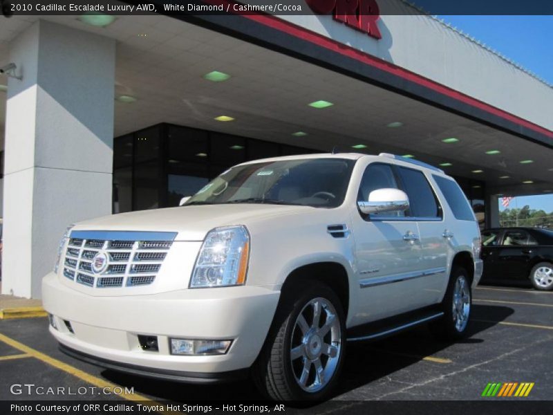 White Diamond / Cashmere/Cocoa 2010 Cadillac Escalade Luxury AWD