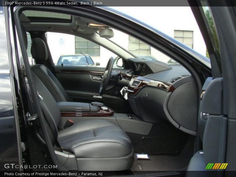 Black / Black 2007 Mercedes-Benz S 550 4Matic Sedan