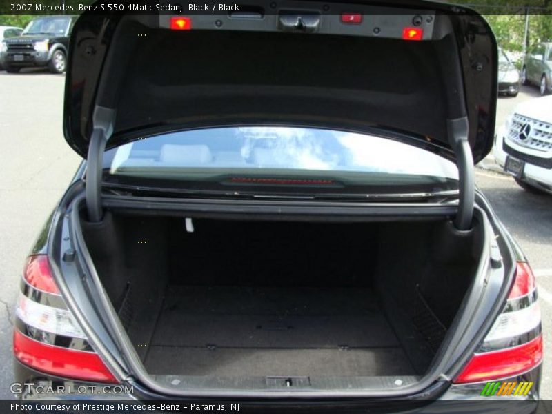 Black / Black 2007 Mercedes-Benz S 550 4Matic Sedan