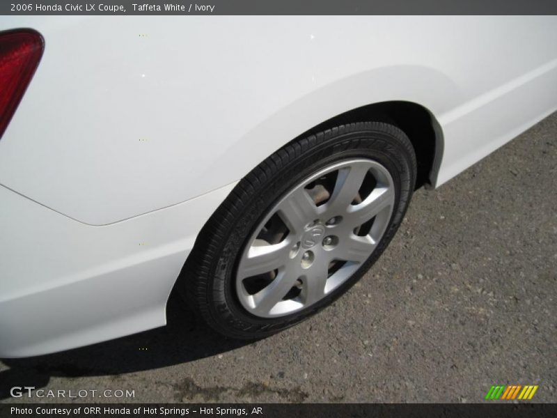 Taffeta White / Ivory 2006 Honda Civic LX Coupe