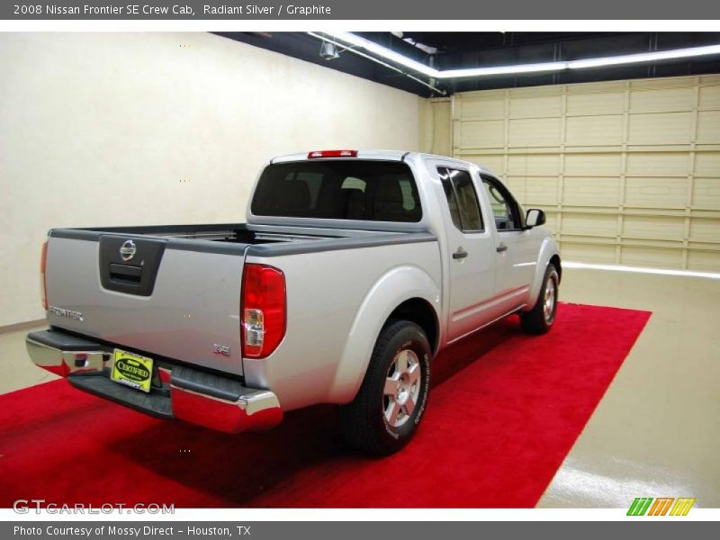 Radiant Silver / Graphite 2008 Nissan Frontier SE Crew Cab