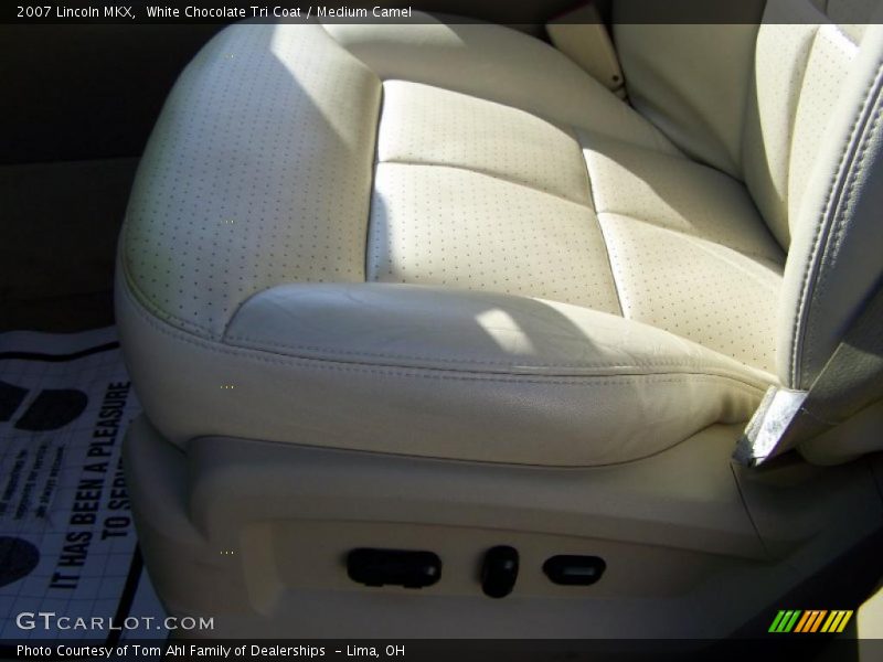 White Chocolate Tri Coat / Medium Camel 2007 Lincoln MKX