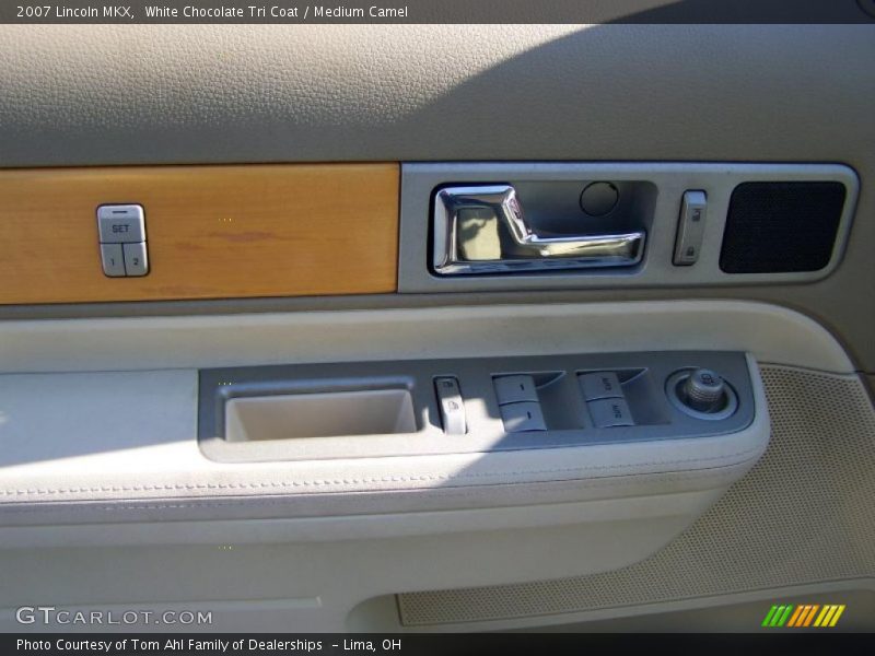 White Chocolate Tri Coat / Medium Camel 2007 Lincoln MKX