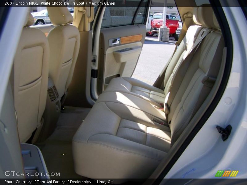 White Chocolate Tri Coat / Medium Camel 2007 Lincoln MKX