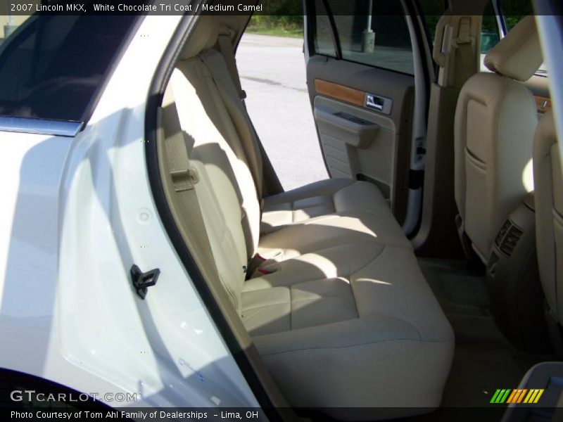 White Chocolate Tri Coat / Medium Camel 2007 Lincoln MKX