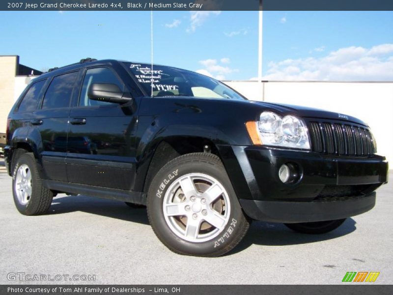 Black / Medium Slate Gray 2007 Jeep Grand Cherokee Laredo 4x4