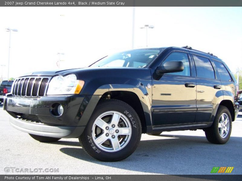 Black / Medium Slate Gray 2007 Jeep Grand Cherokee Laredo 4x4