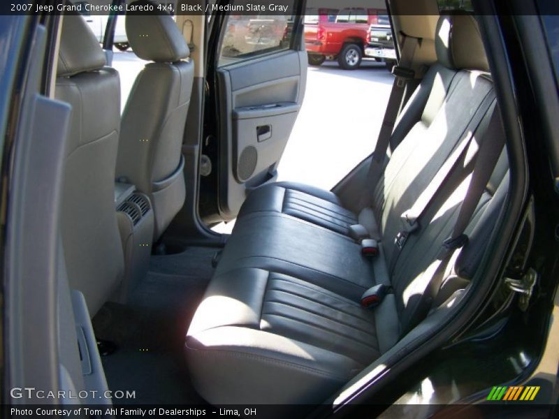 Black / Medium Slate Gray 2007 Jeep Grand Cherokee Laredo 4x4