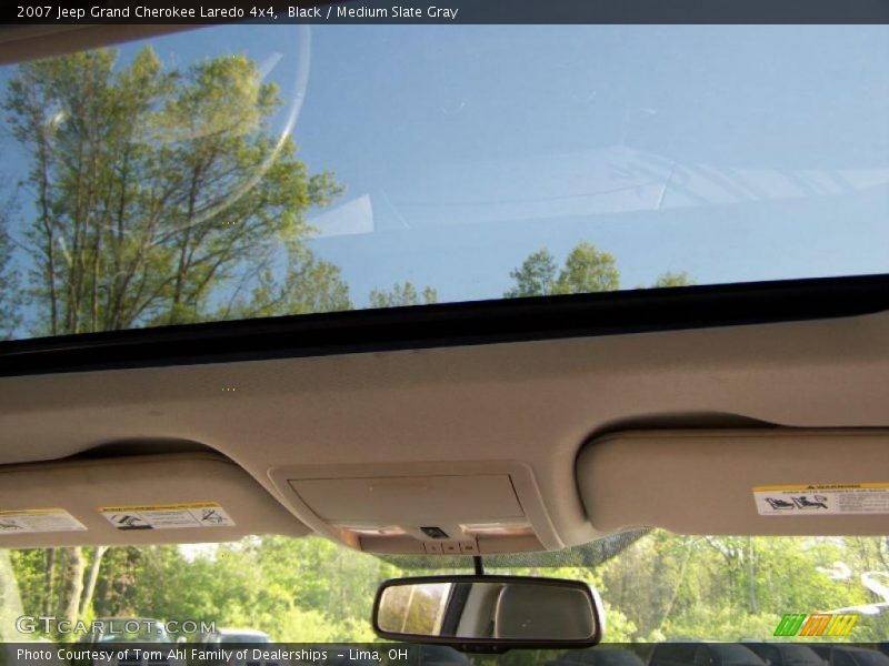 Black / Medium Slate Gray 2007 Jeep Grand Cherokee Laredo 4x4