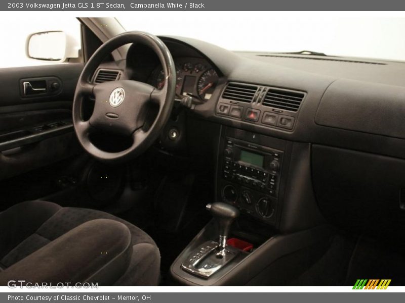 Campanella White / Black 2003 Volkswagen Jetta GLS 1.8T Sedan