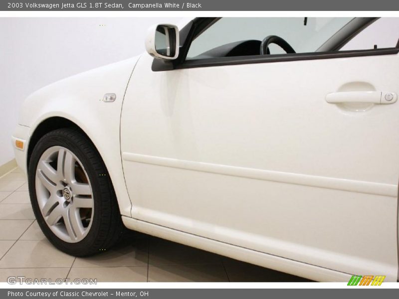 Campanella White / Black 2003 Volkswagen Jetta GLS 1.8T Sedan