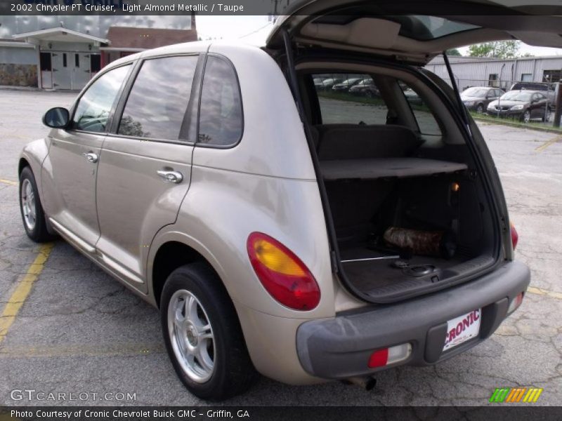 Light Almond Metallic / Taupe 2002 Chrysler PT Cruiser