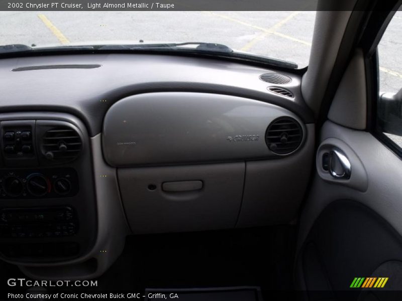 Light Almond Metallic / Taupe 2002 Chrysler PT Cruiser