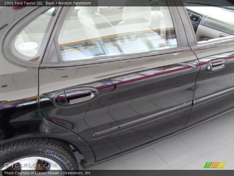 Black / Medium Parchment 2001 Ford Taurus SES