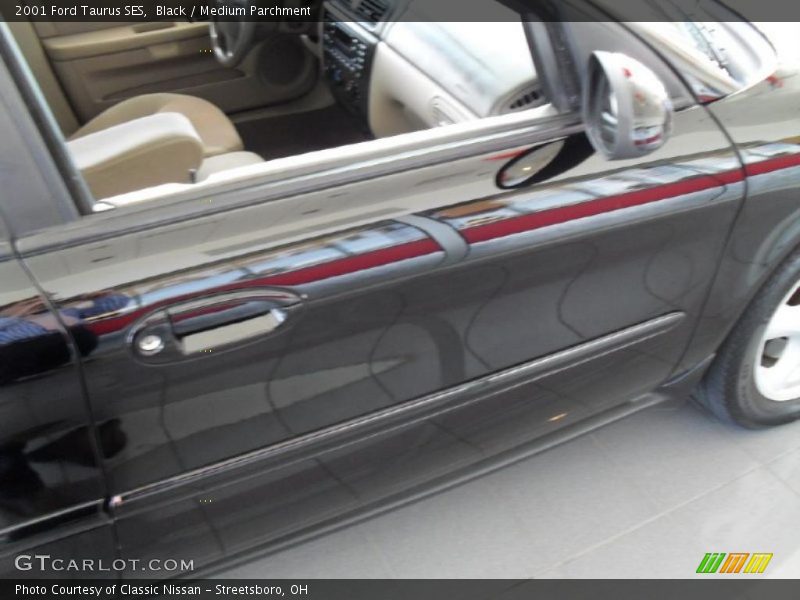 Black / Medium Parchment 2001 Ford Taurus SES