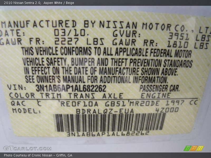 Aspen White / Beige 2010 Nissan Sentra 2.0