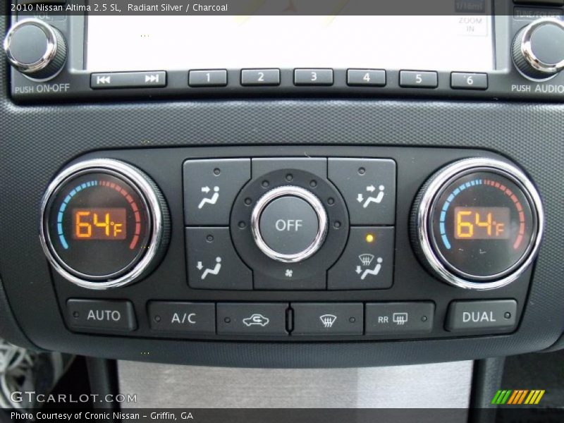 Radiant Silver / Charcoal 2010 Nissan Altima 2.5 SL