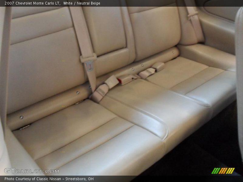 White / Neutral Beige 2007 Chevrolet Monte Carlo LT