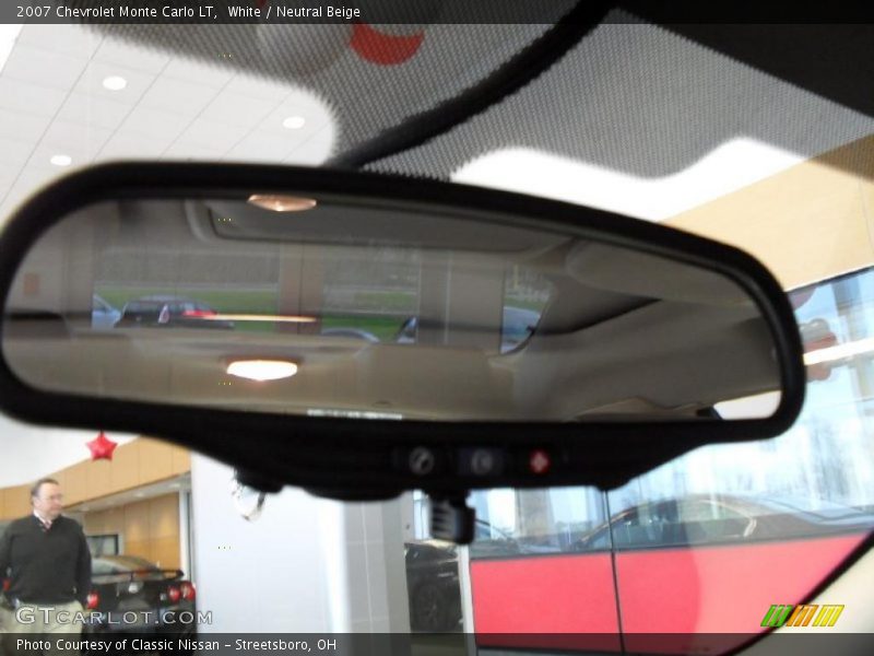 White / Neutral Beige 2007 Chevrolet Monte Carlo LT