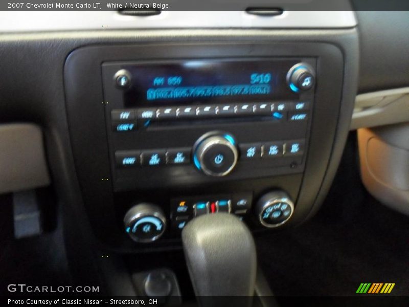 White / Neutral Beige 2007 Chevrolet Monte Carlo LT