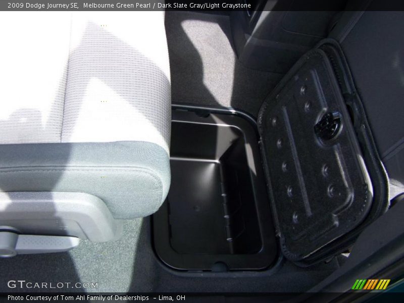 Melbourne Green Pearl / Dark Slate Gray/Light Graystone 2009 Dodge Journey SE