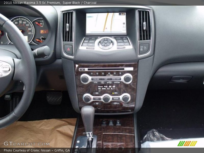 Super Black / Charcoal 2010 Nissan Maxima 3.5 SV Premium